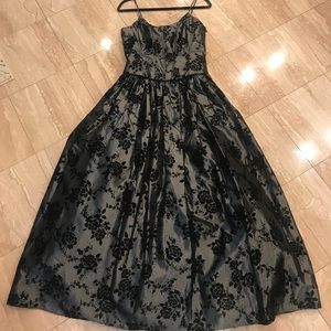 Scott McClintock dress